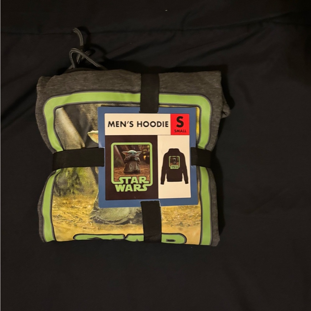 Star Wars Gray and Green Men's Hoodie